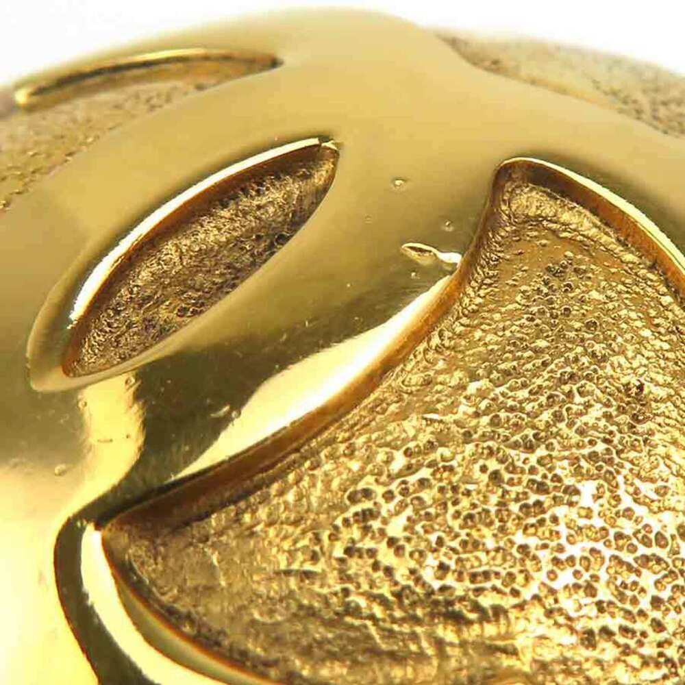 CHANEL Vintage Gold Brooch - Picture 7 of 12